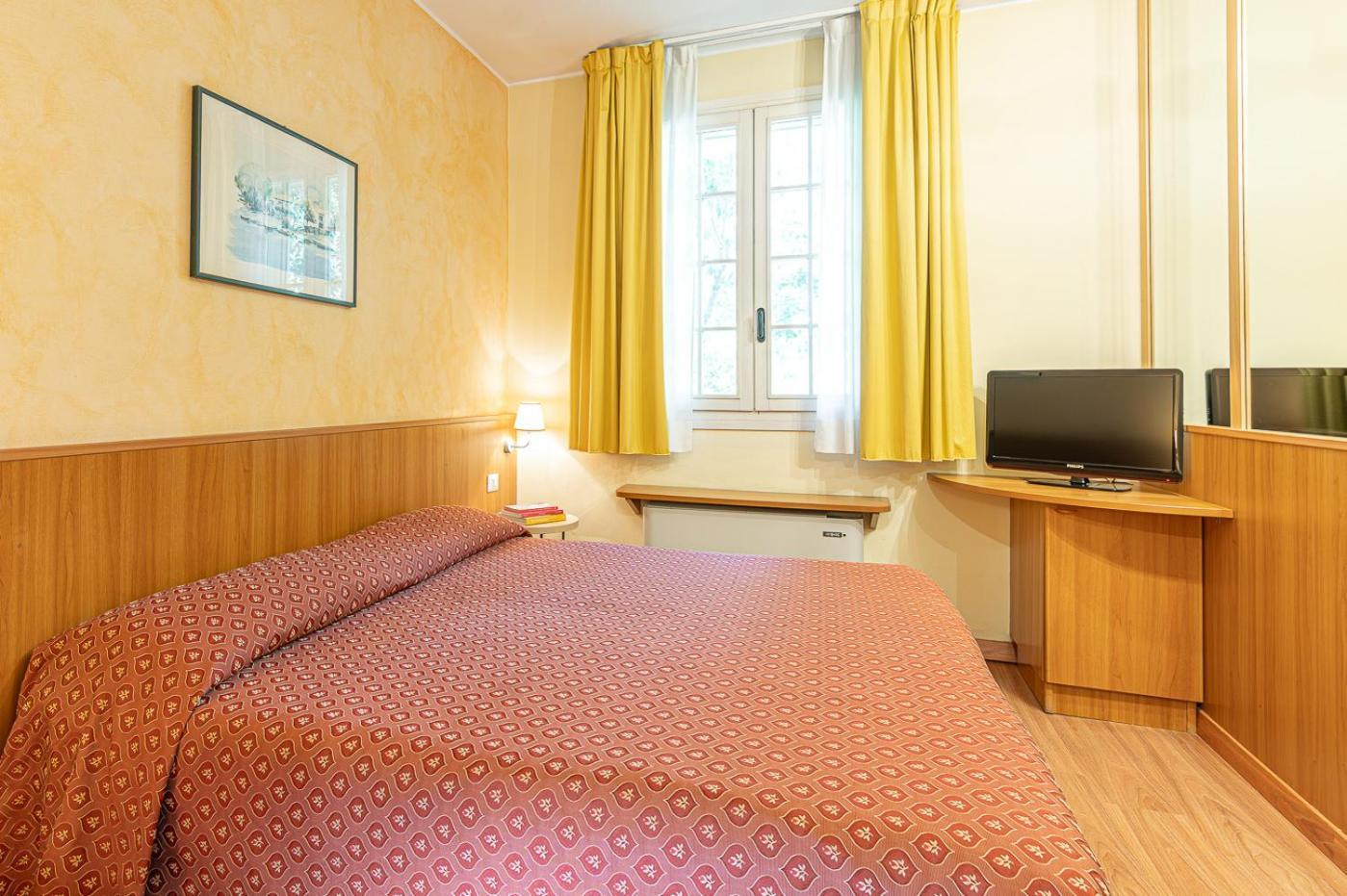 Hotel Zio Імола Екстер'єр фото